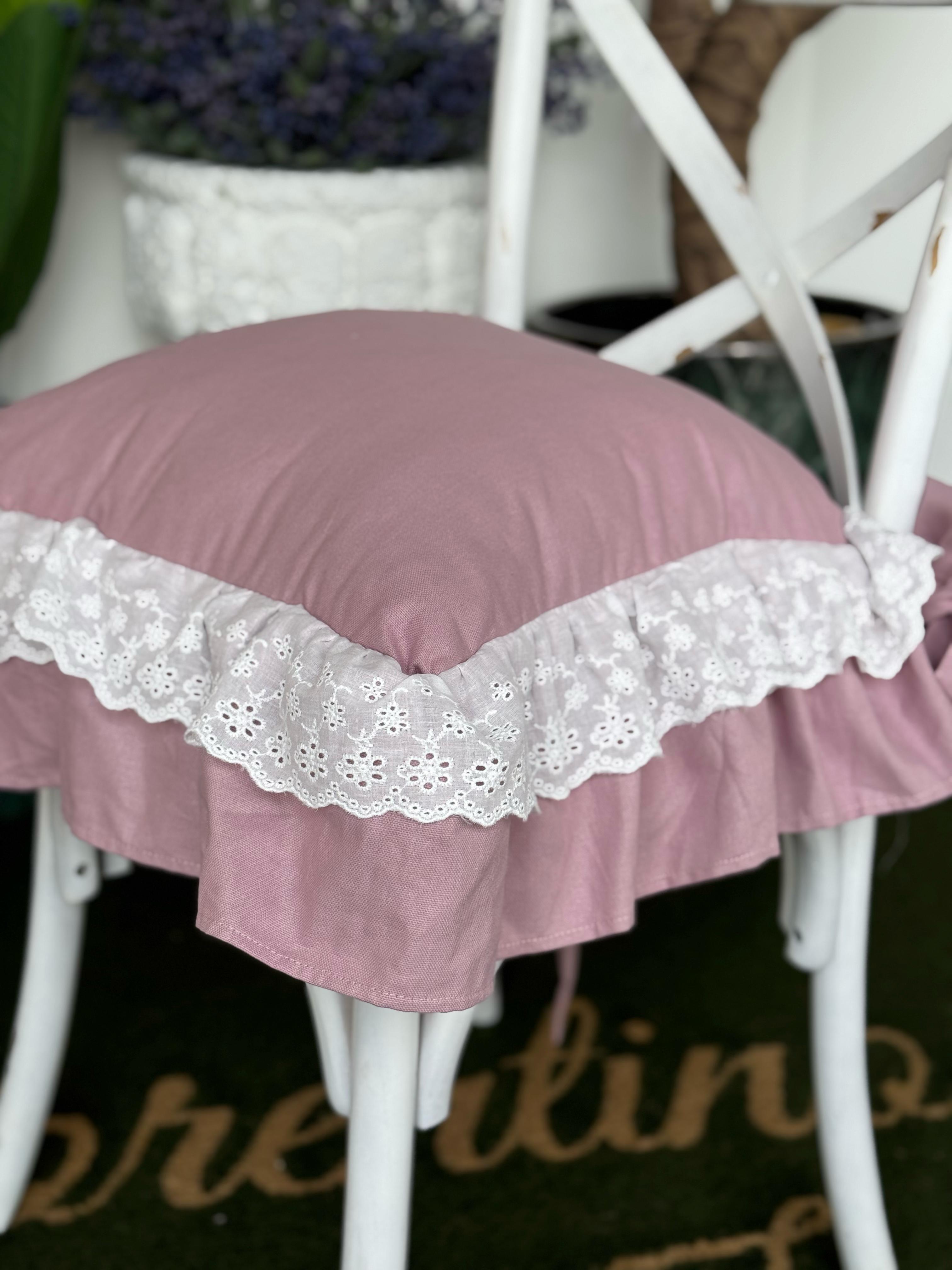 Cuscino da sedia sartoriale in panama rosa antico con pizzo sangallo - 45x45 cm - Fiorentino Home